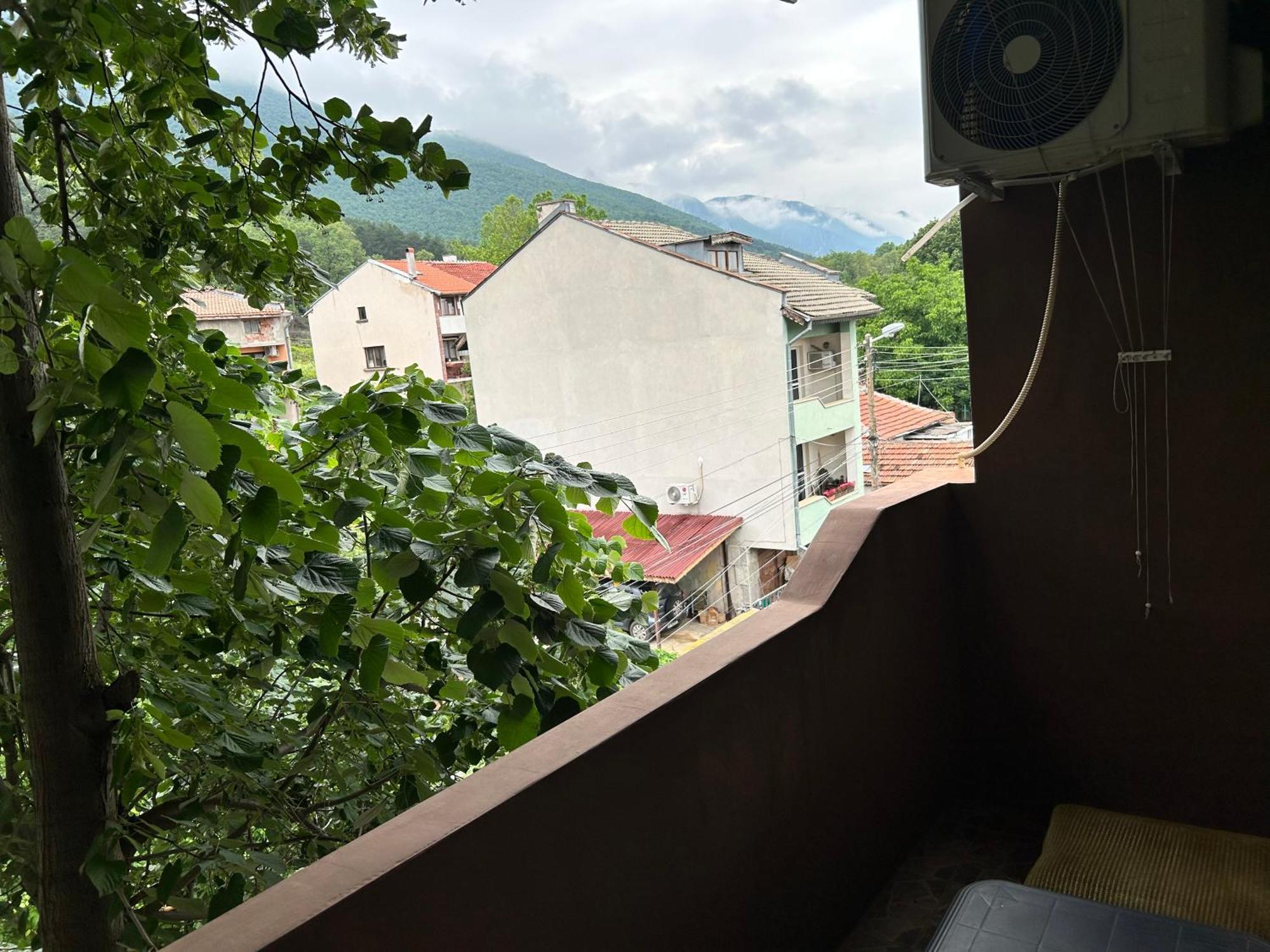 Apart House Ana Апартамент За Гости Ана Vratsa Esterno foto
